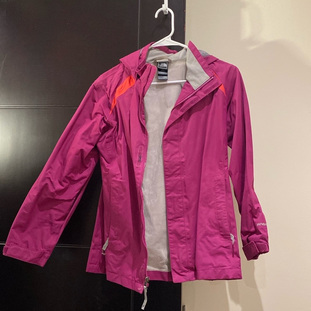 Northface waterproof raincoat/rain jacket